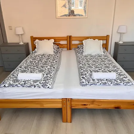 Pacsirta Grand * Eger