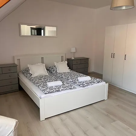 Pacsirta Grand * Eger