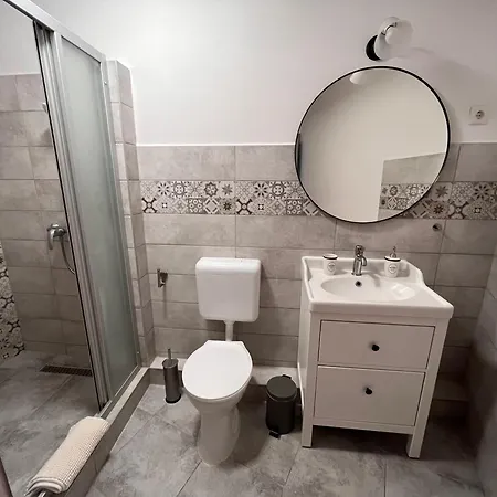 בית הארחה Pacsirta Grand אגר