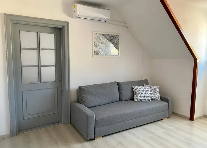 Gasthuis Pacsirta Grand